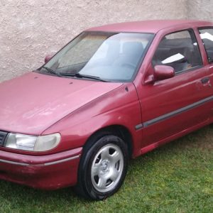 Volkswagem - Logus CLI 1.8 Gasolina Manual 1995 / 1995 + Transferência